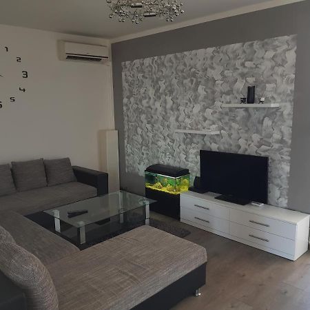 Apartman Duzel Apartment สปลิท ภายนอก รูปภาพ