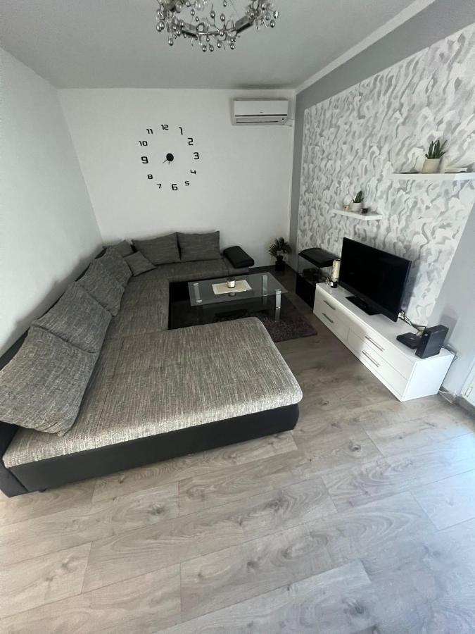 Apartman Duzel Apartment สปลิท ภายนอก รูปภาพ